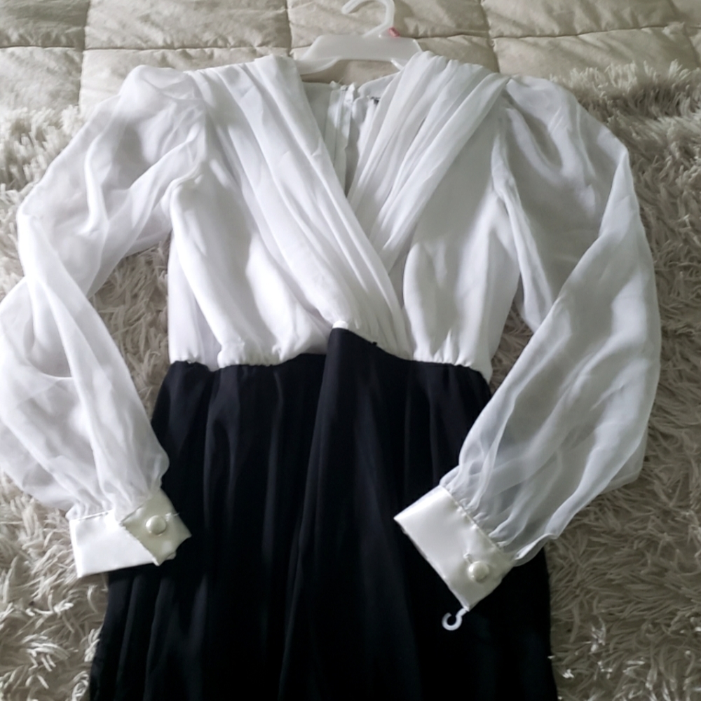 Stunning classy vintage dress